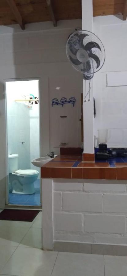 Habitacion Triple Con Cocina Y Bano Privado Necocli Exterior photo
