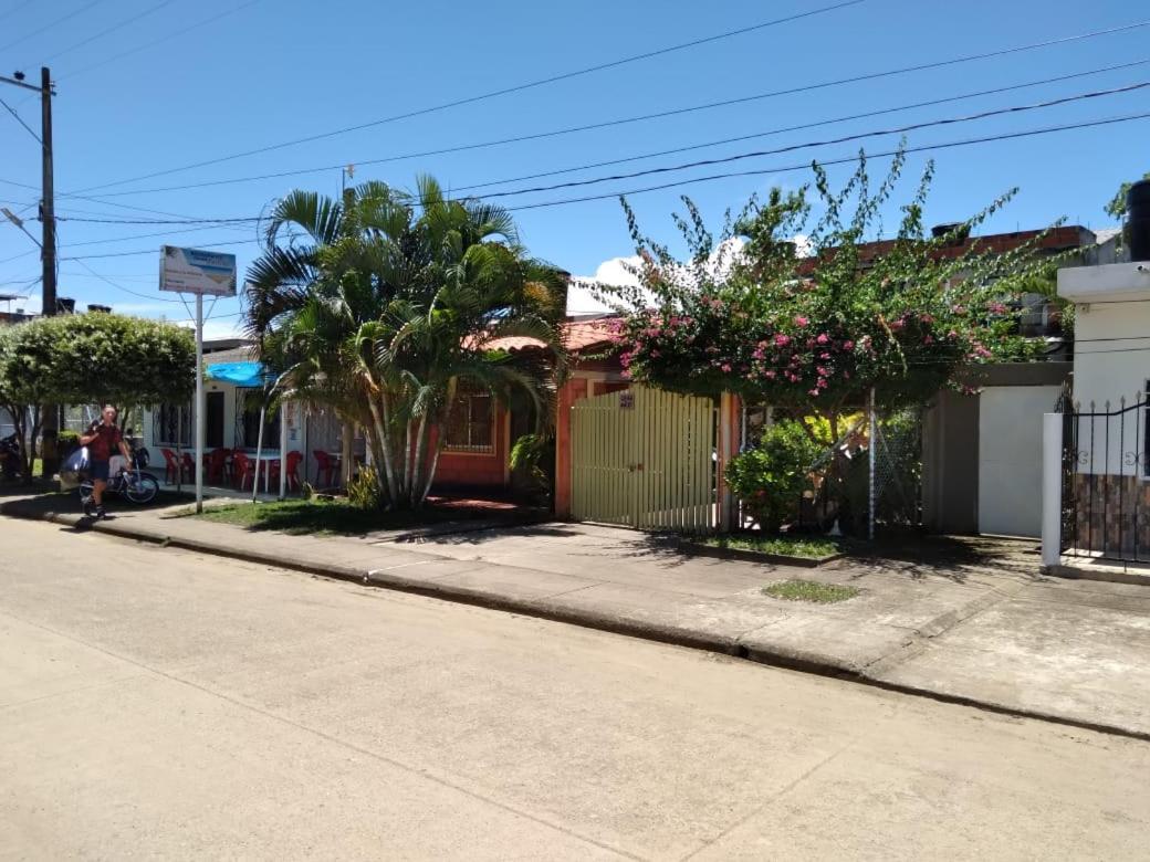 Habitacion Triple Con Cocina Y Bano Privado Necocli Exterior photo